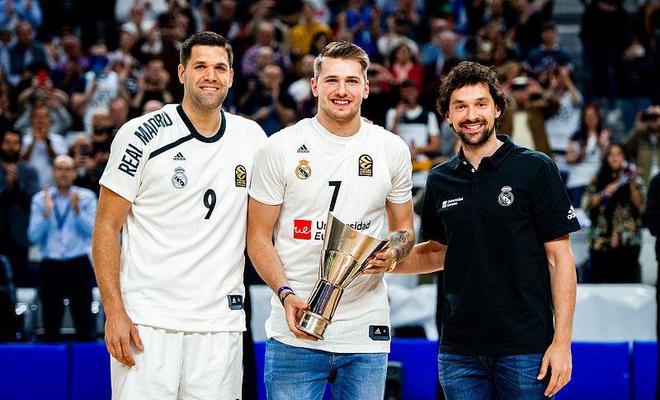 对观众与队 对观众与队