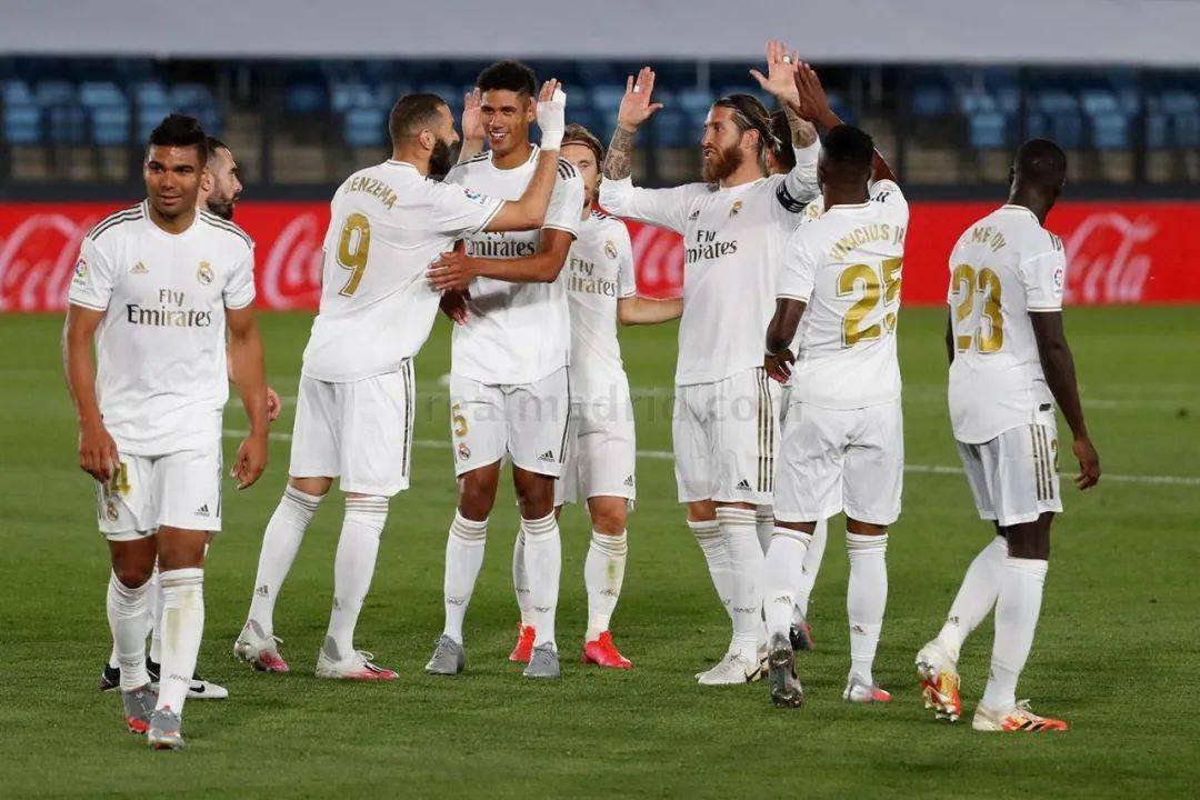 而是把抢下 而是把抢下